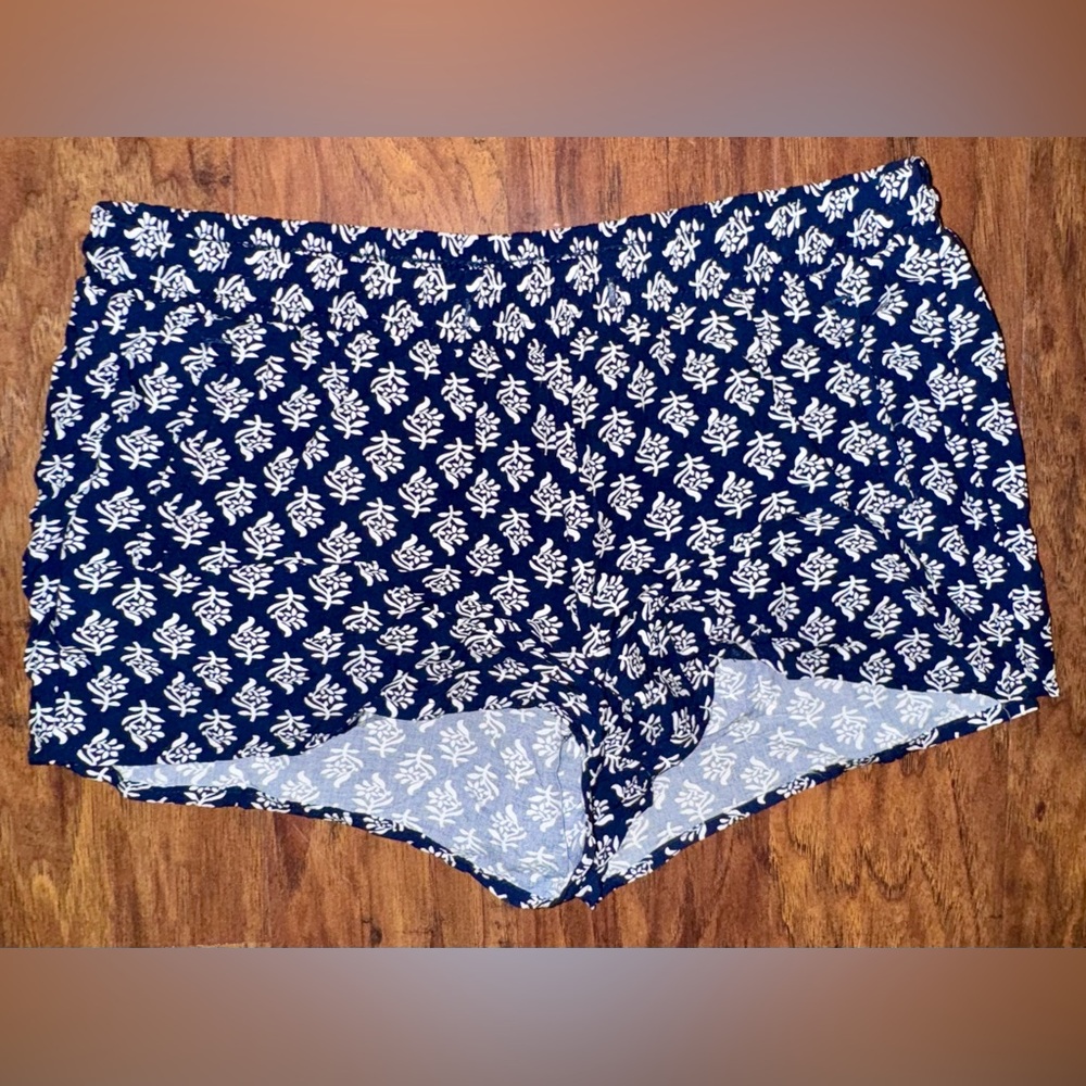 Old Navy Soft Short Navy and White Print - Small